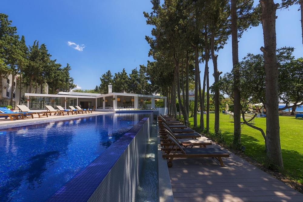 Liv Hotel By Bellazure Akyarlar Εξωτερικό φωτογραφία